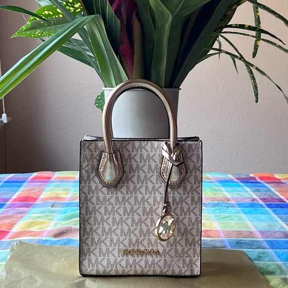 ⚜️ MICHAEL KORS EXTRA - SMALL SIGNATURE LOGO CROSSBODY BAG ⚜️ NWT ⚜️ - Picture 4 of 16